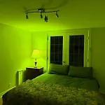 Cozy Room In Vancouver