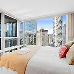 Awesome 2 Bedroom Apartment In Downtown Vancouver