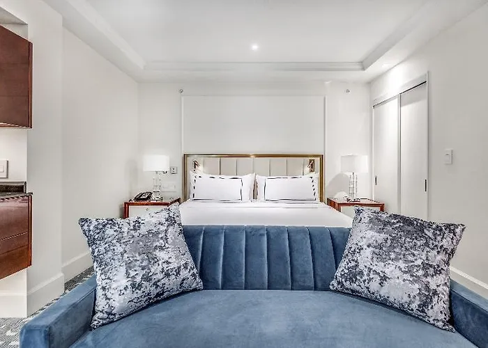 Azur Legacy Collection Hotel