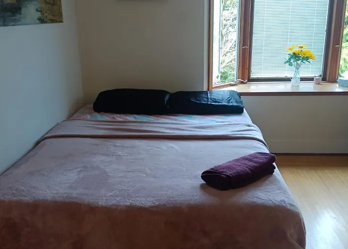 Cozy Room In Vancouver
