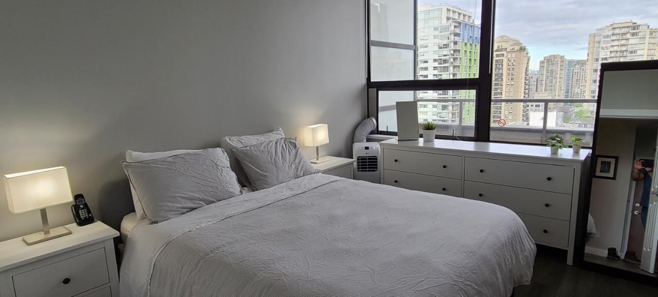 Apartment Howe Street With Views Vancouver