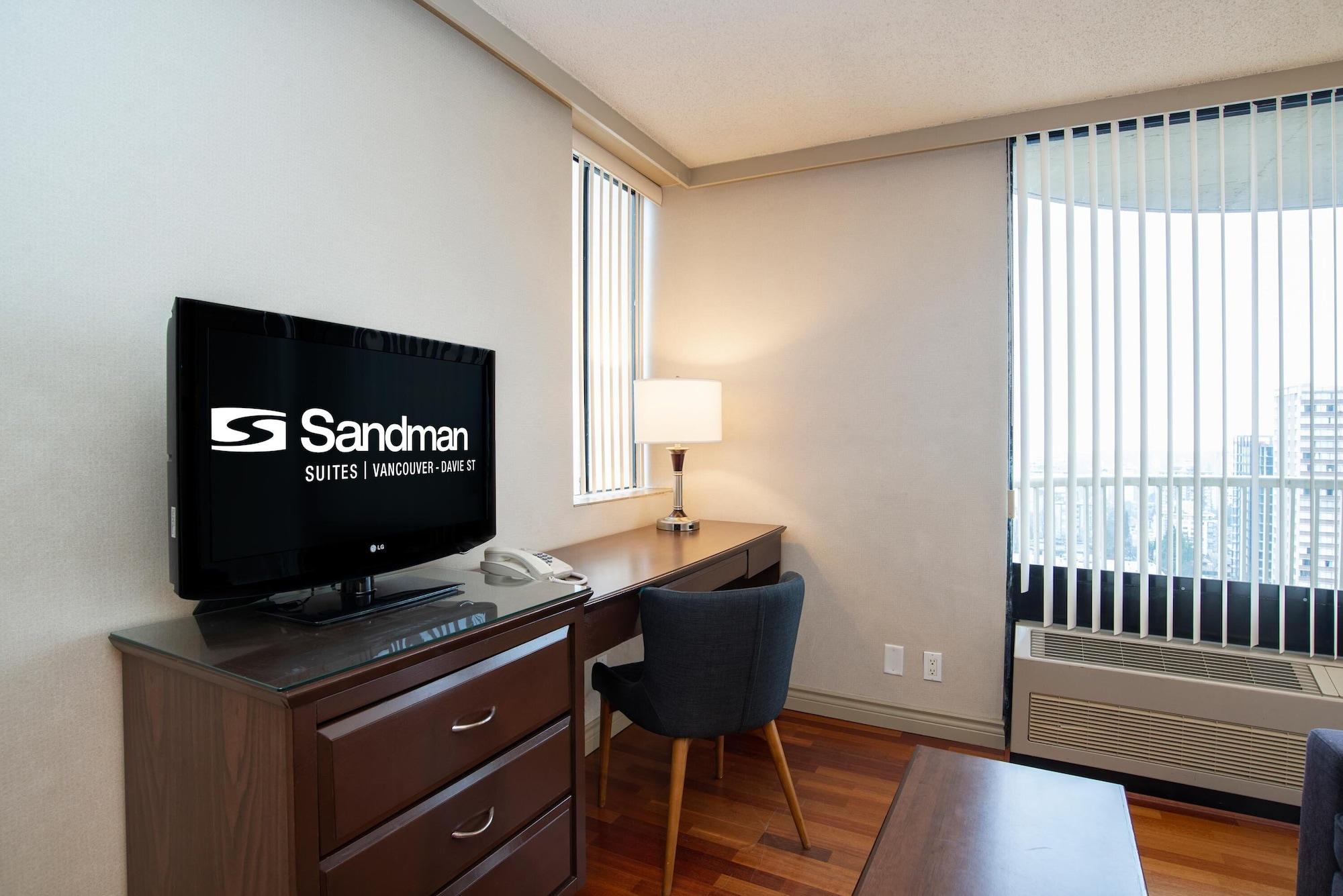 Sandman On Davie Hotel