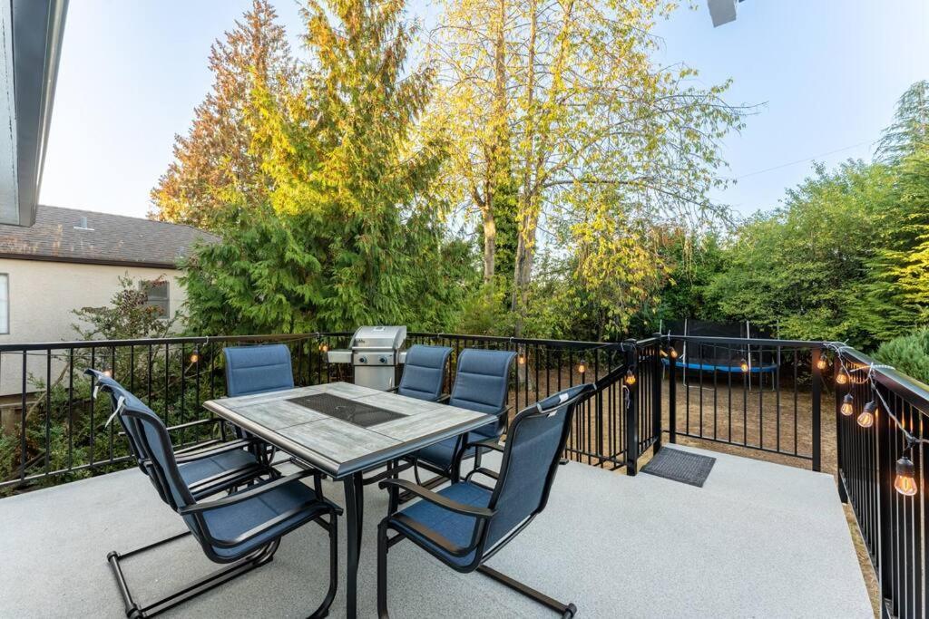 Amazing House In The Heart Of Dt/yvr/ubc * Vancouver