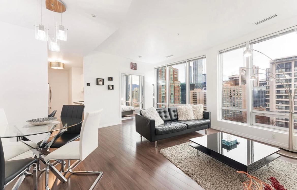 2bdrm Luxurious In Heart Of Downtown Apartment