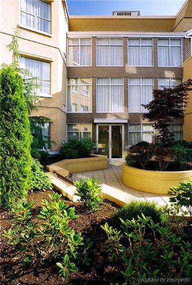 Hotel Western Uptown 3*