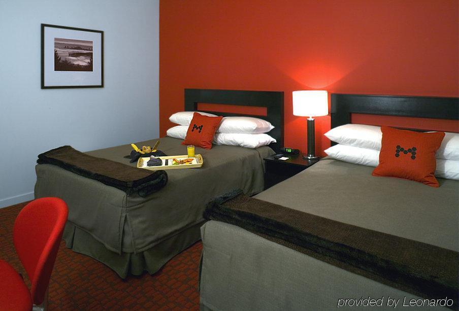 Moda Hotel Vancouver