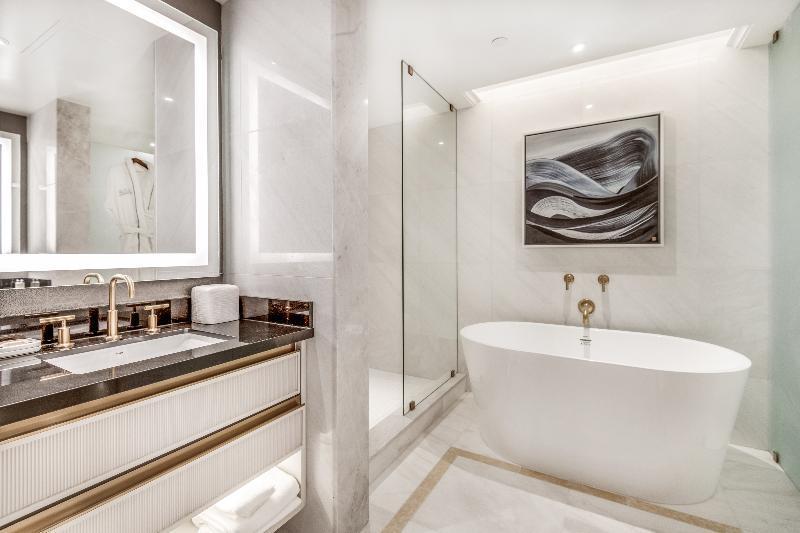 Hotel Azur Legacy Collection 5*
