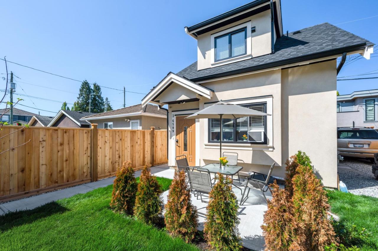 Three Bedrooms New Laneway House Near Public Transit * Vancouver
