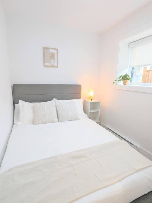 Ferienhaus Centrally Located, Modern, 2 Bedroom *