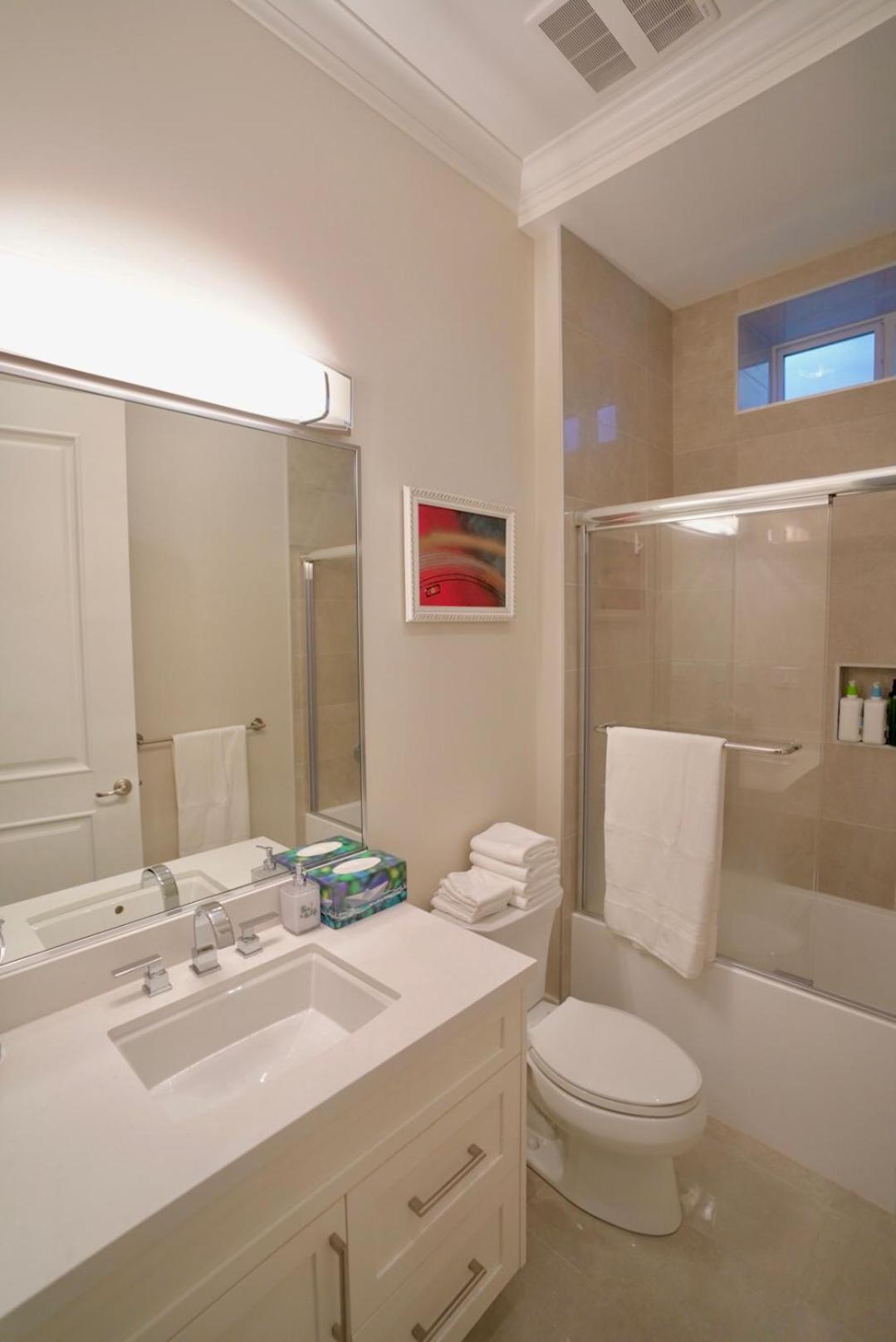 Balaclava Park House Close Ubc And Downtown Guest house *