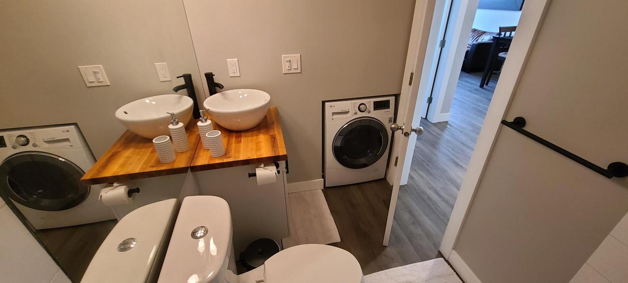 Howe Street With Views * Vancouver