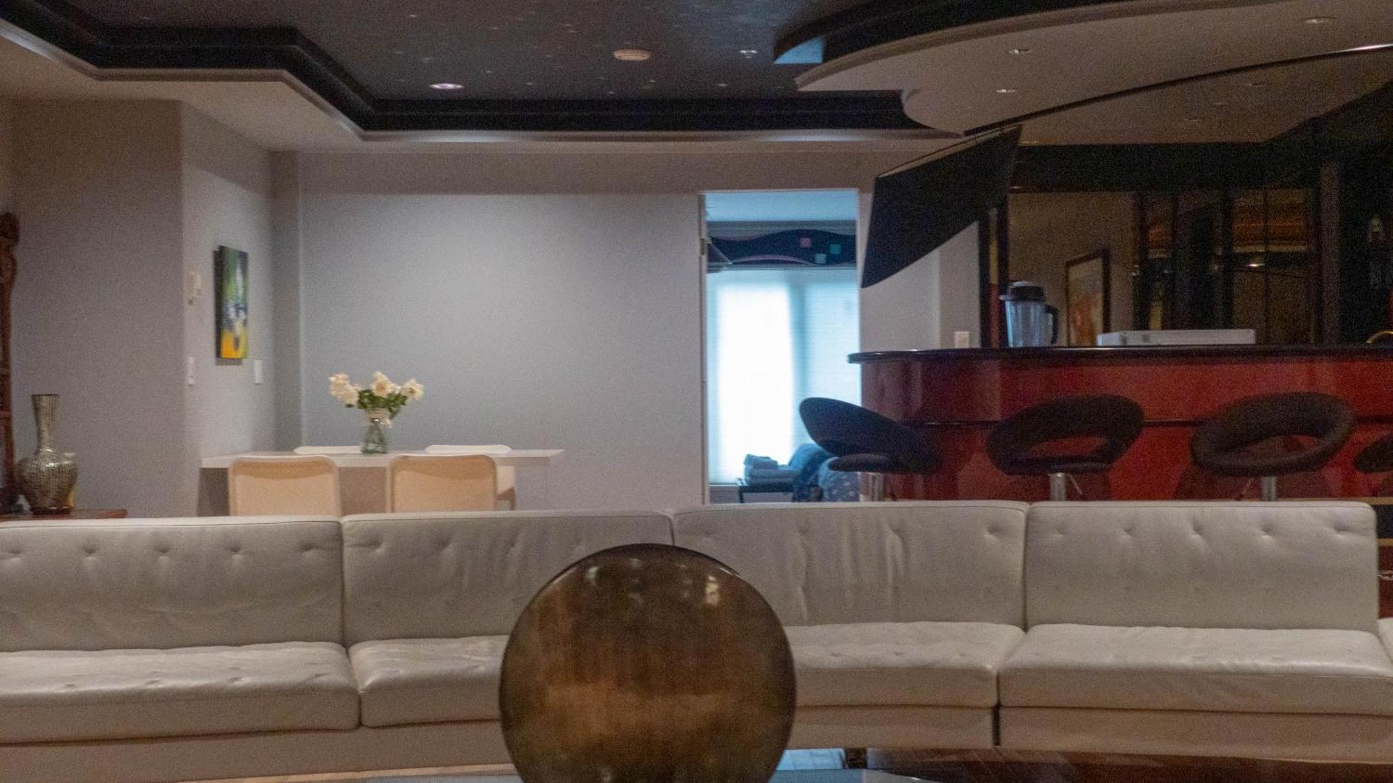 Nest Near Yvr Ubc Downtown Homestay *