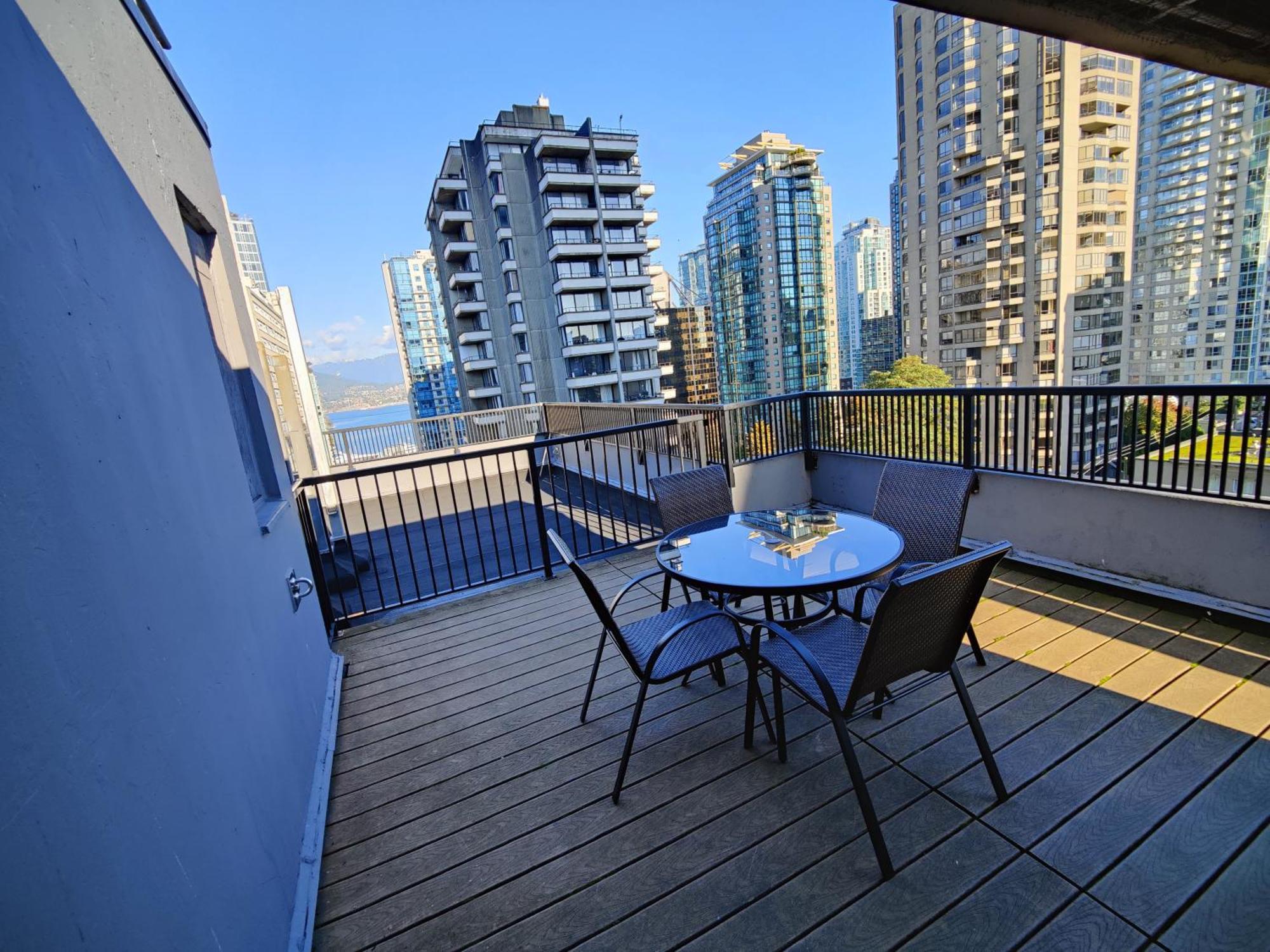 Aparthotel Divya Sutra On Robson Downtown 3*