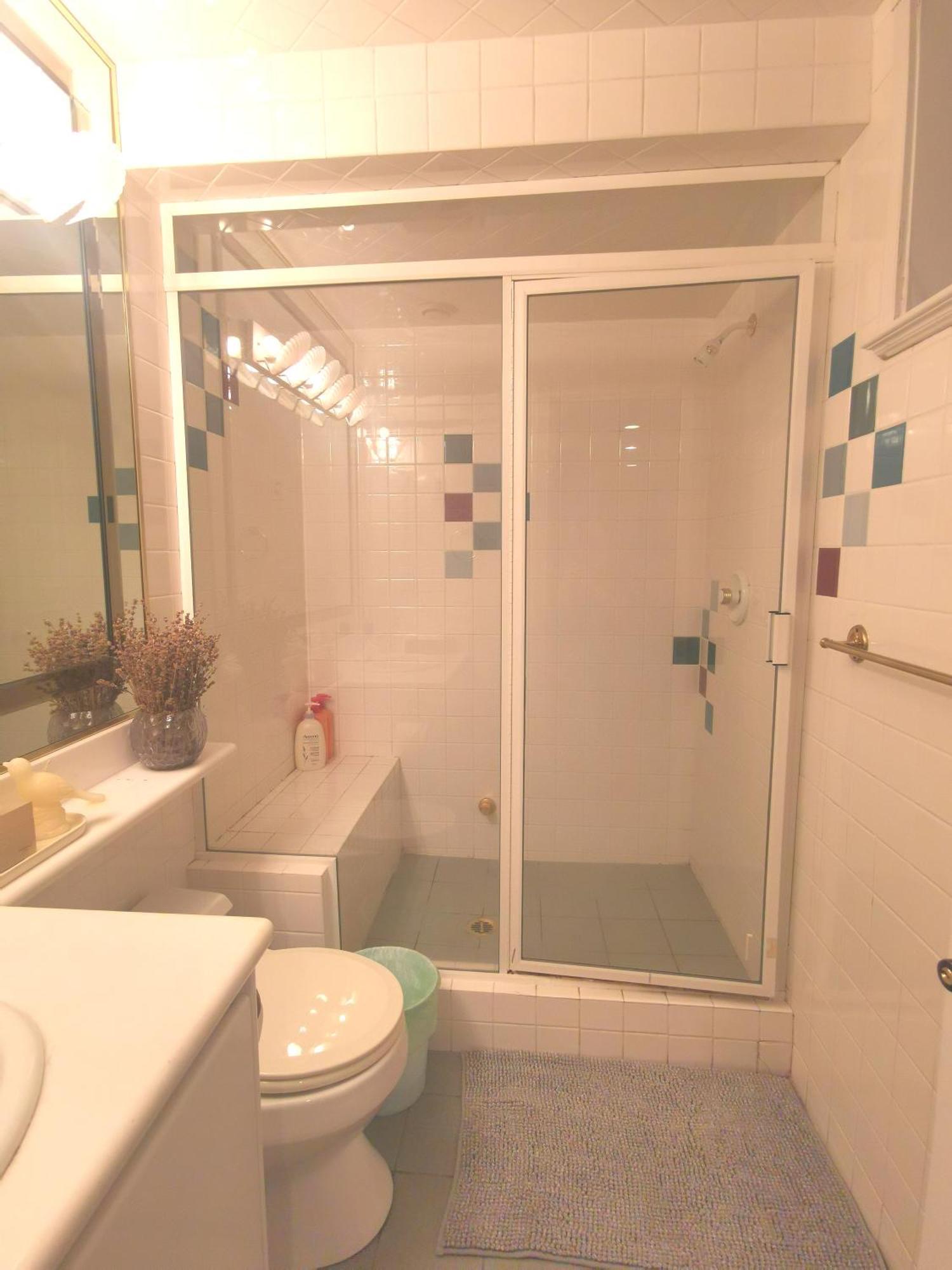 Nest Near Yvr Ubc Downtown Homestay Vancouver