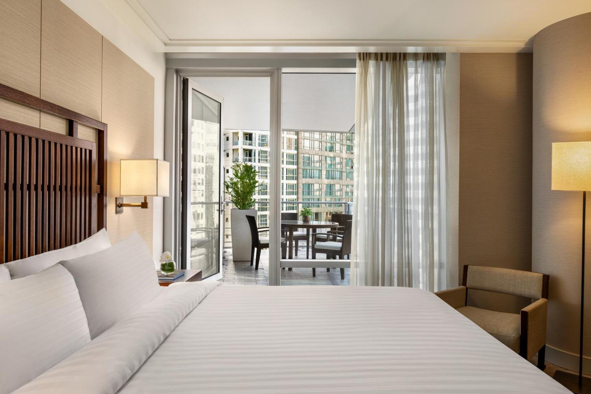 Hotel Shangri-la Vancouver