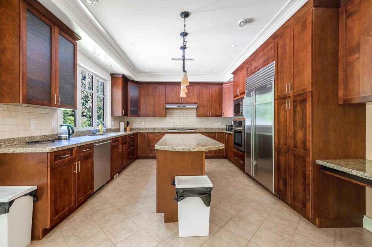 Luxurious 5bd Dream House Vancouver