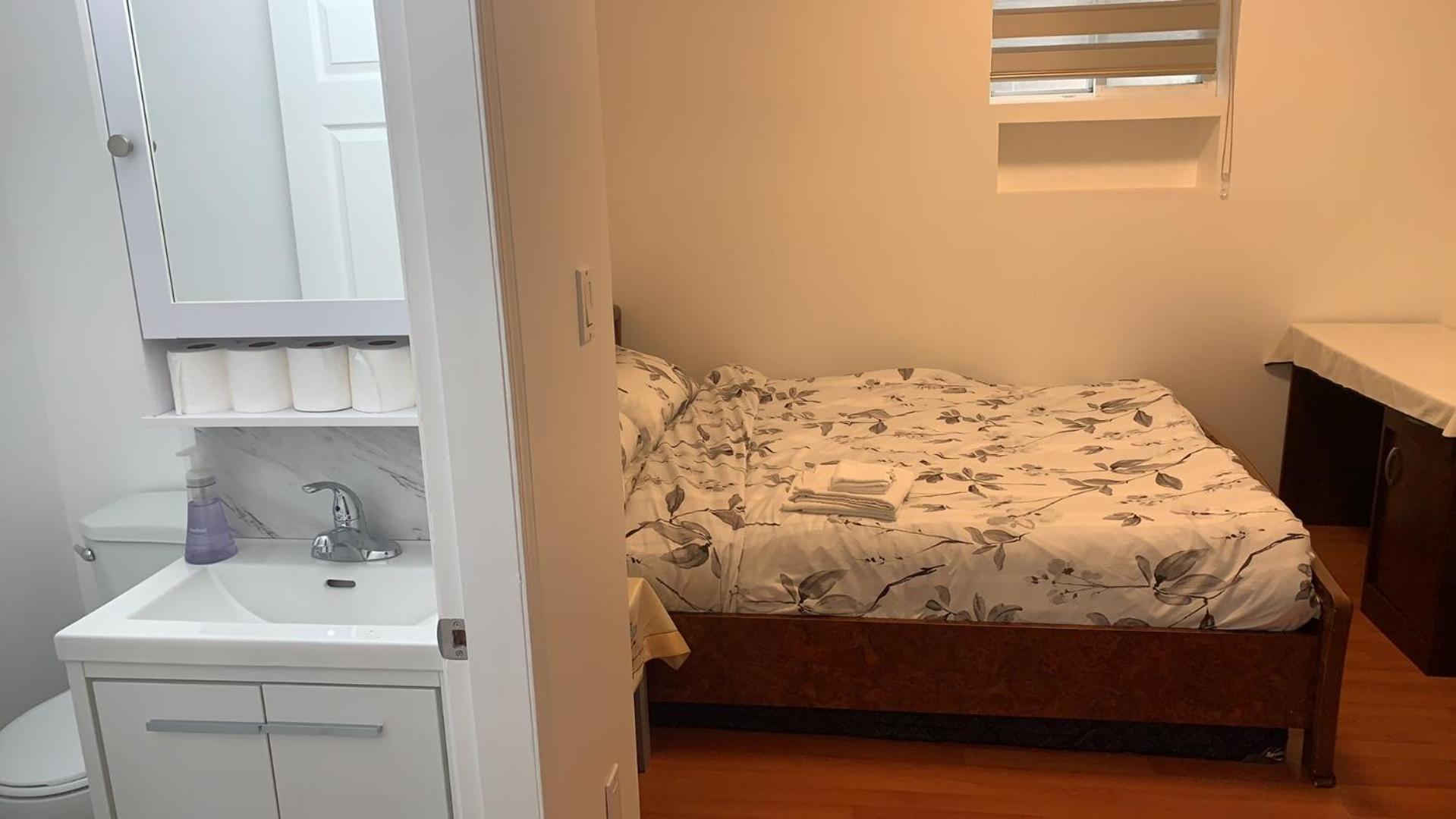 A Special Deal Ending Soon, Only 99 Dollars A Night!! Vancouver West Near Yvr Airport * Vancouver