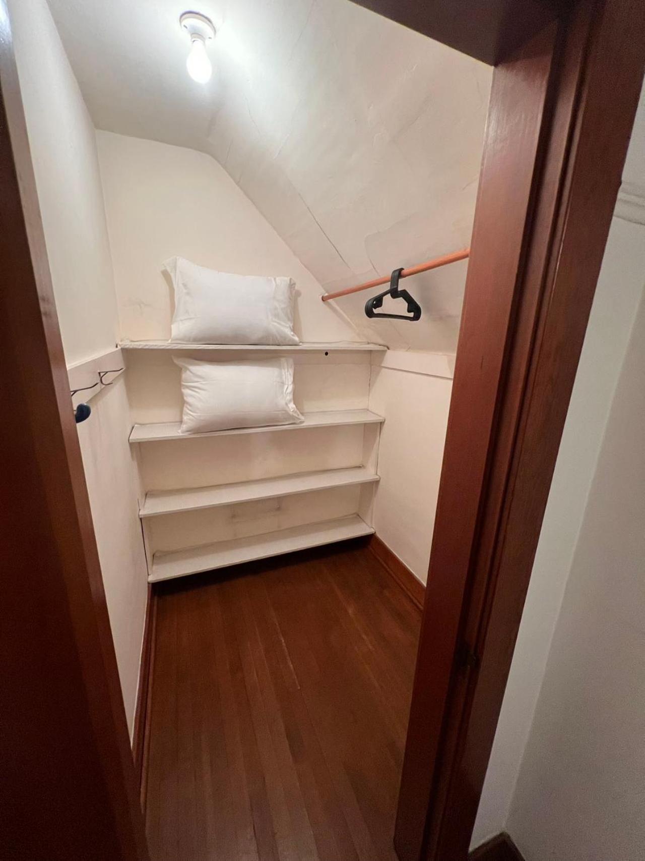 Vintage And Secluded In West Homestay *