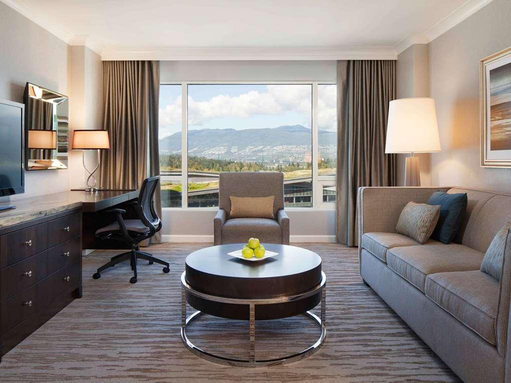Fairmont Waterfront 5* Vancouver