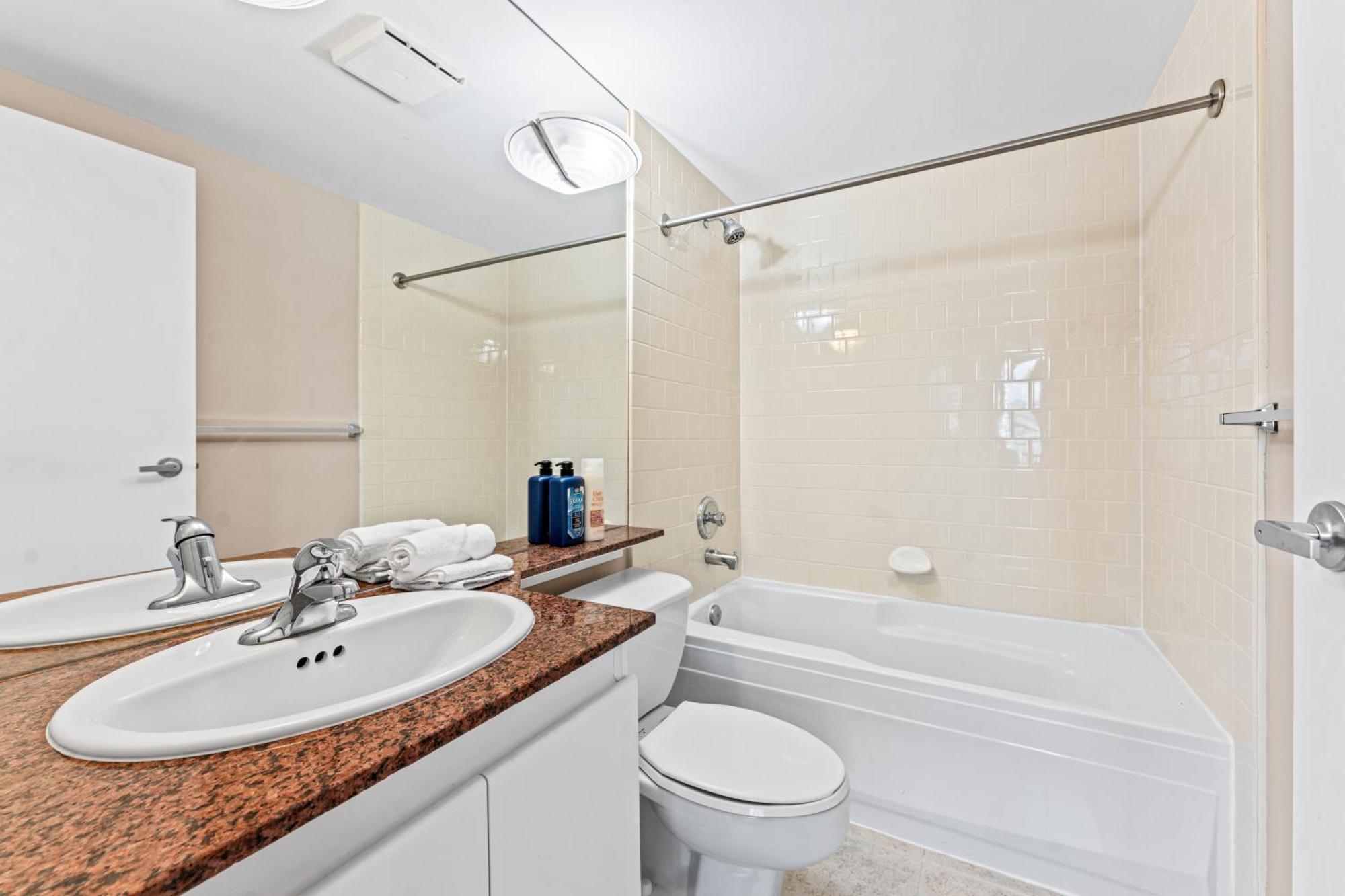 Awesome 2 Bedroom In Downtown Aparthotel *