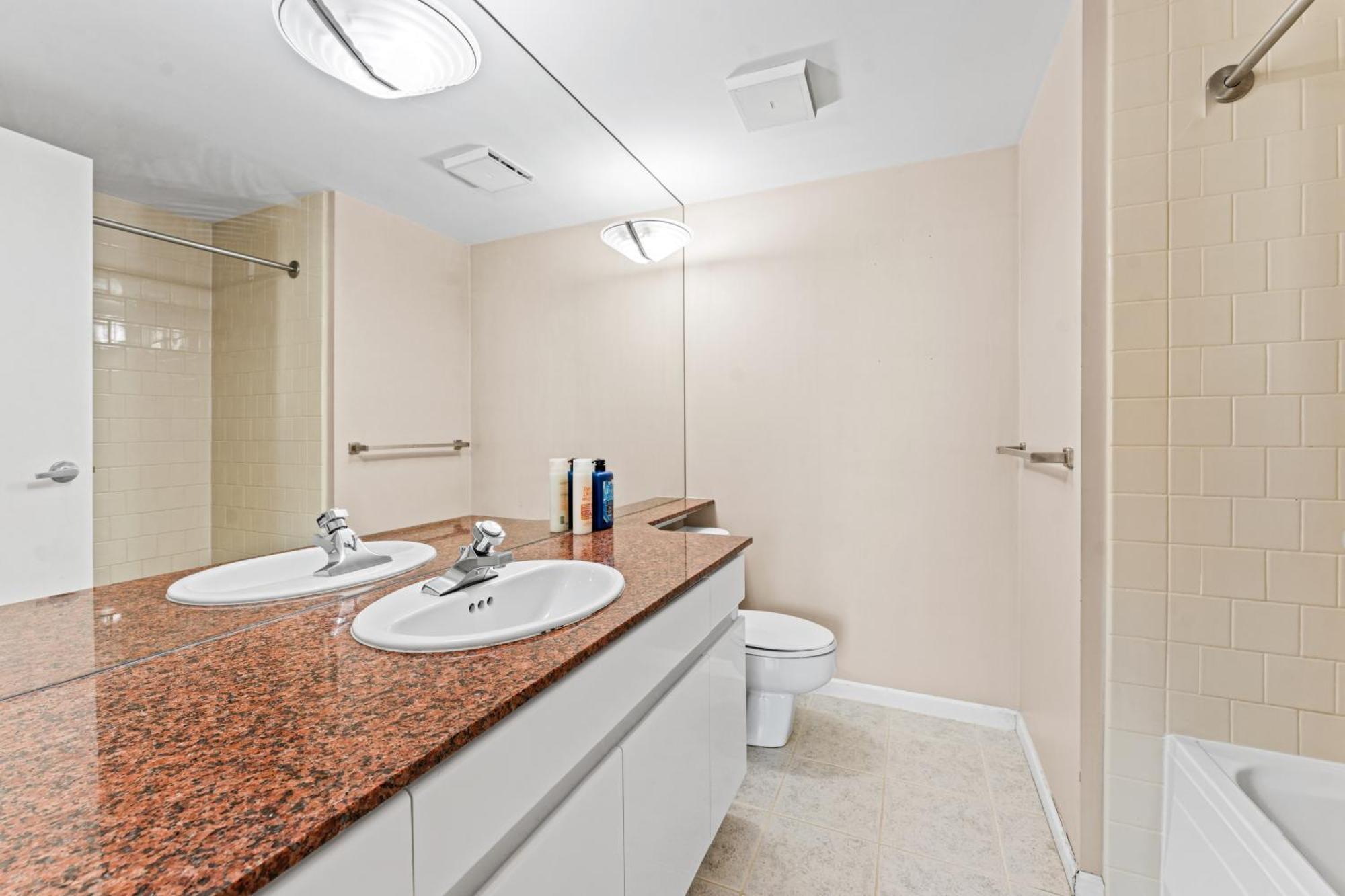Awesome 2 Bedroom In Downtown Aparthotel