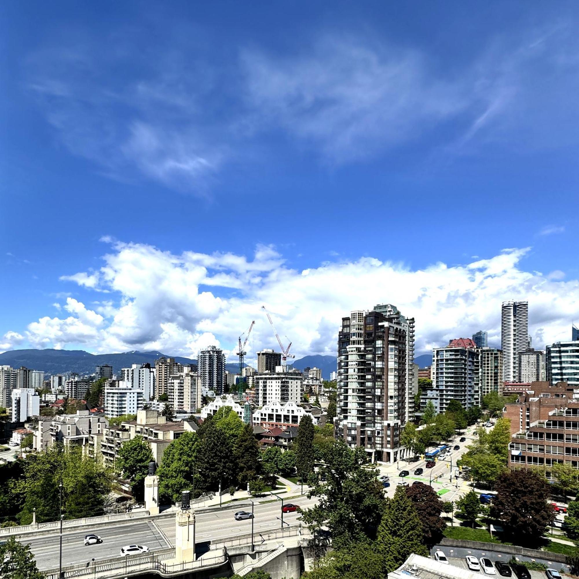 Stunning Ocean Apartment Vancouver