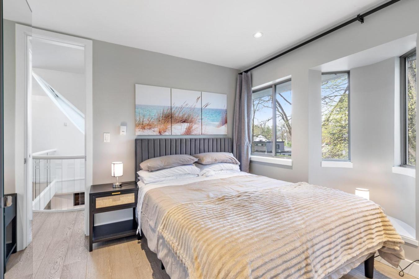 192-1328 Nanton Ave.-vicenta Ferienhaus *
