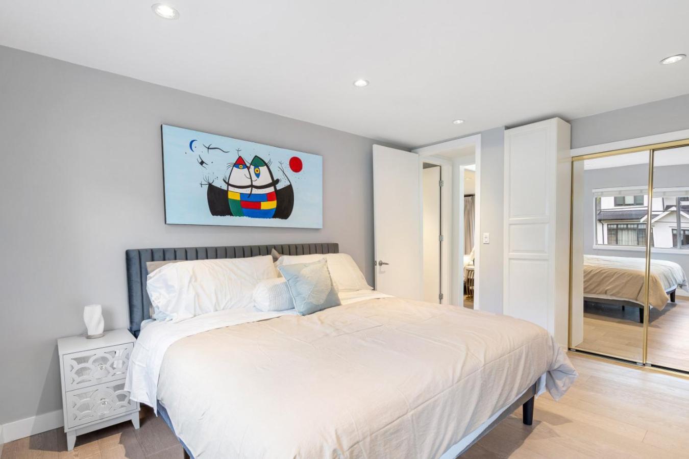 192-1328 Nanton Ave.-vicenta Ferienhaus