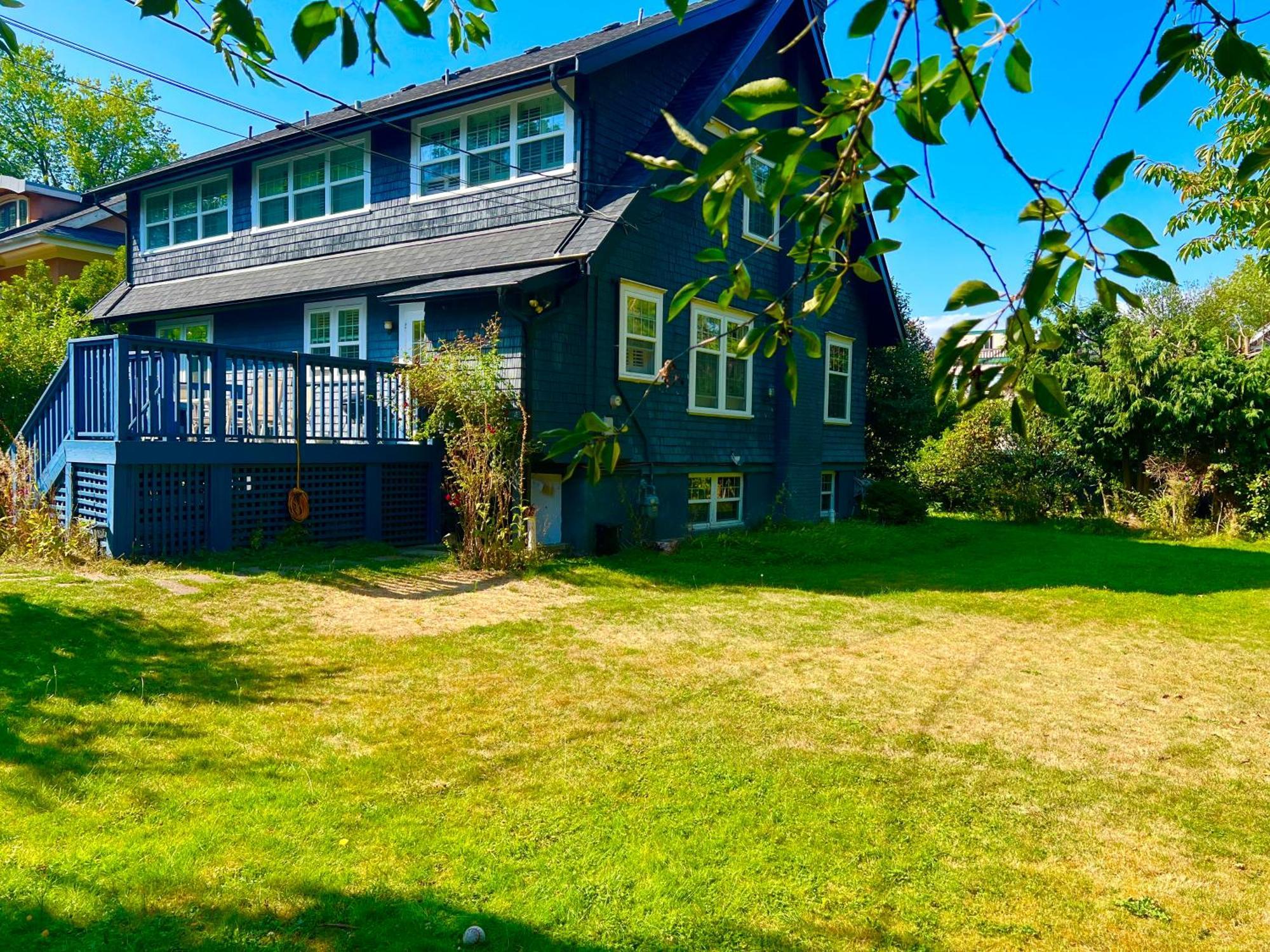 Shaughnessy Gem- Historic Villa- 5 Bedroom 3 Ba- Near Attraction * Vancouver