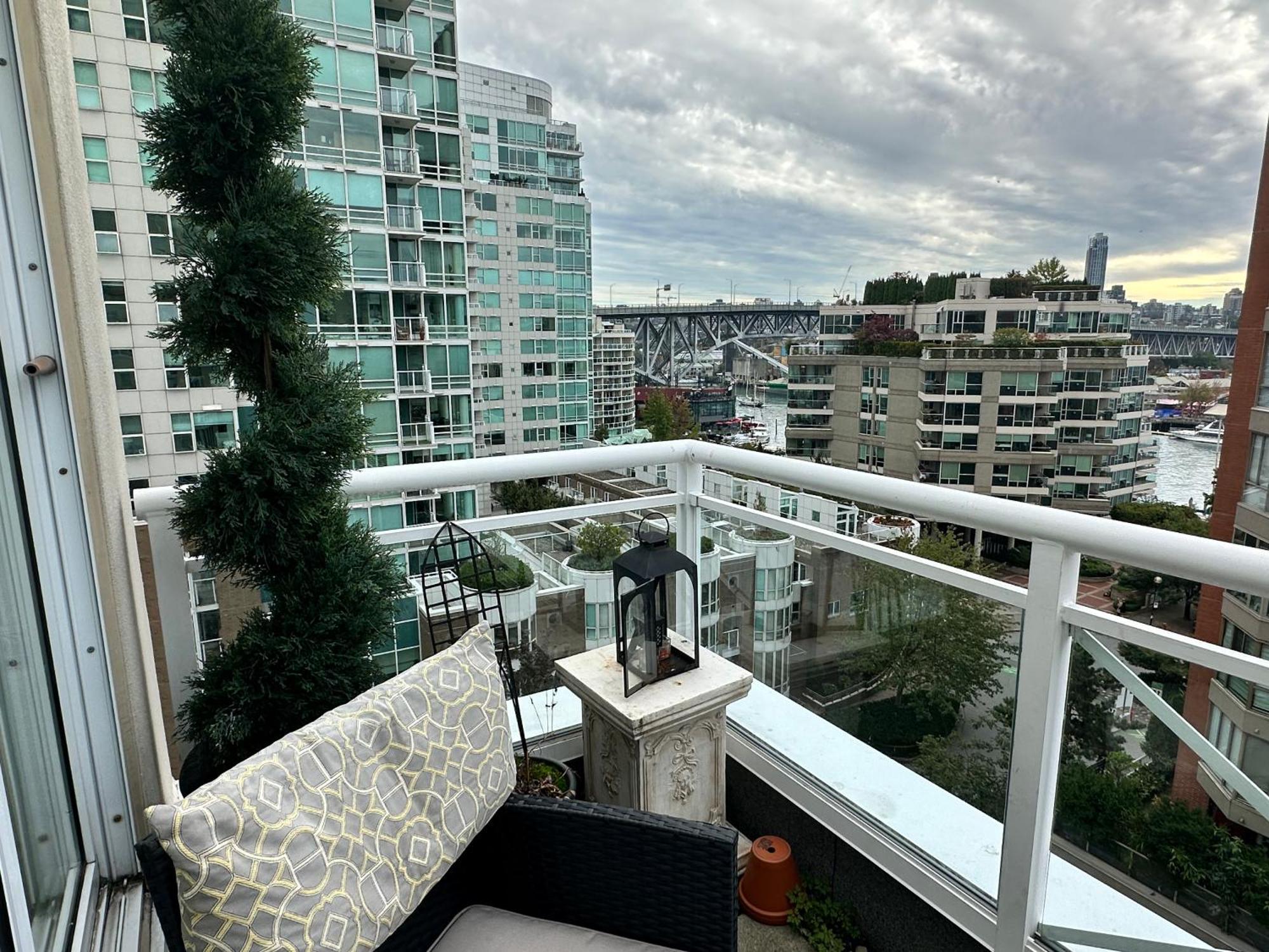 Apartment Penthouses Of Ave *