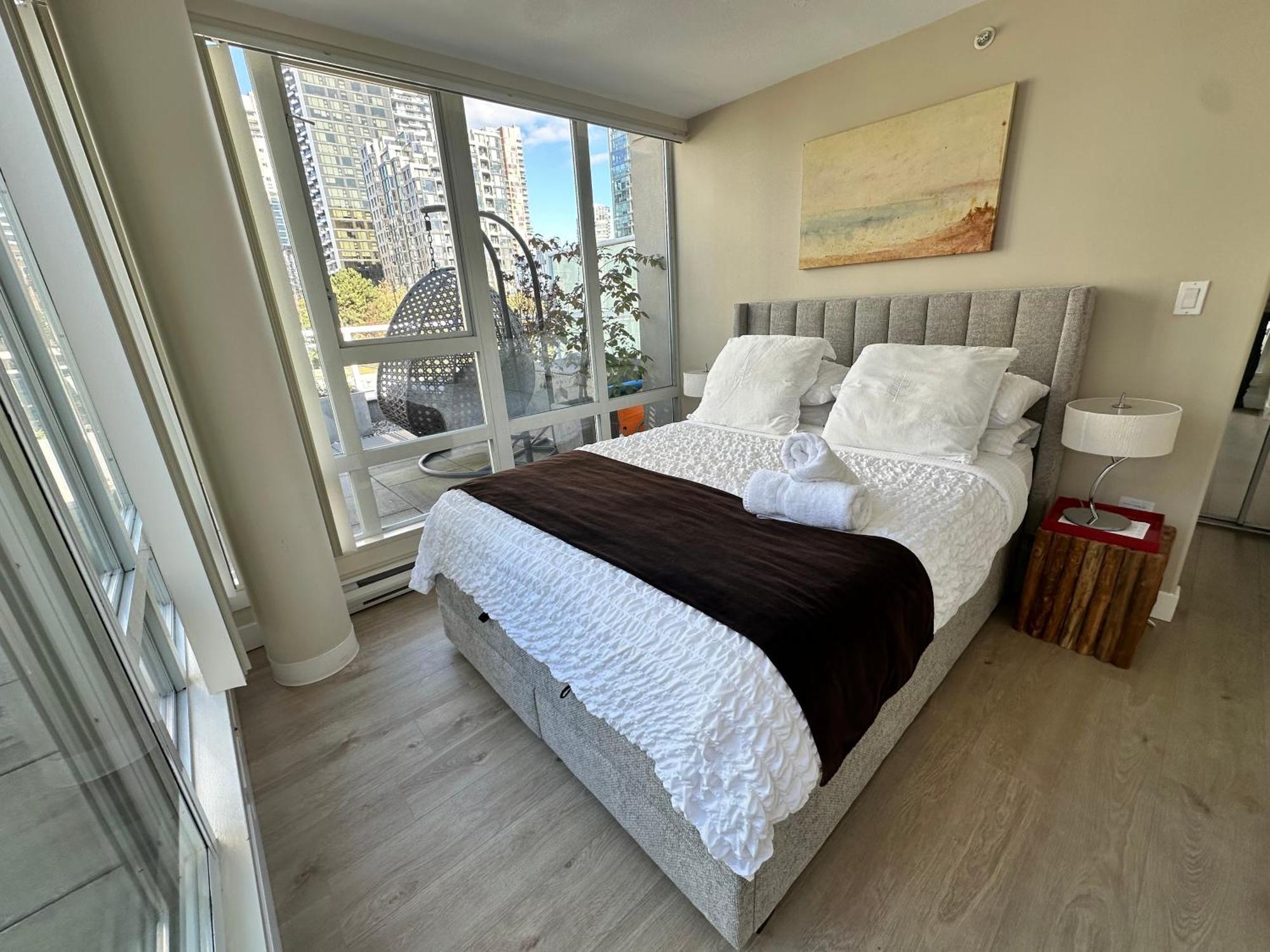 Penthouses Of Ave