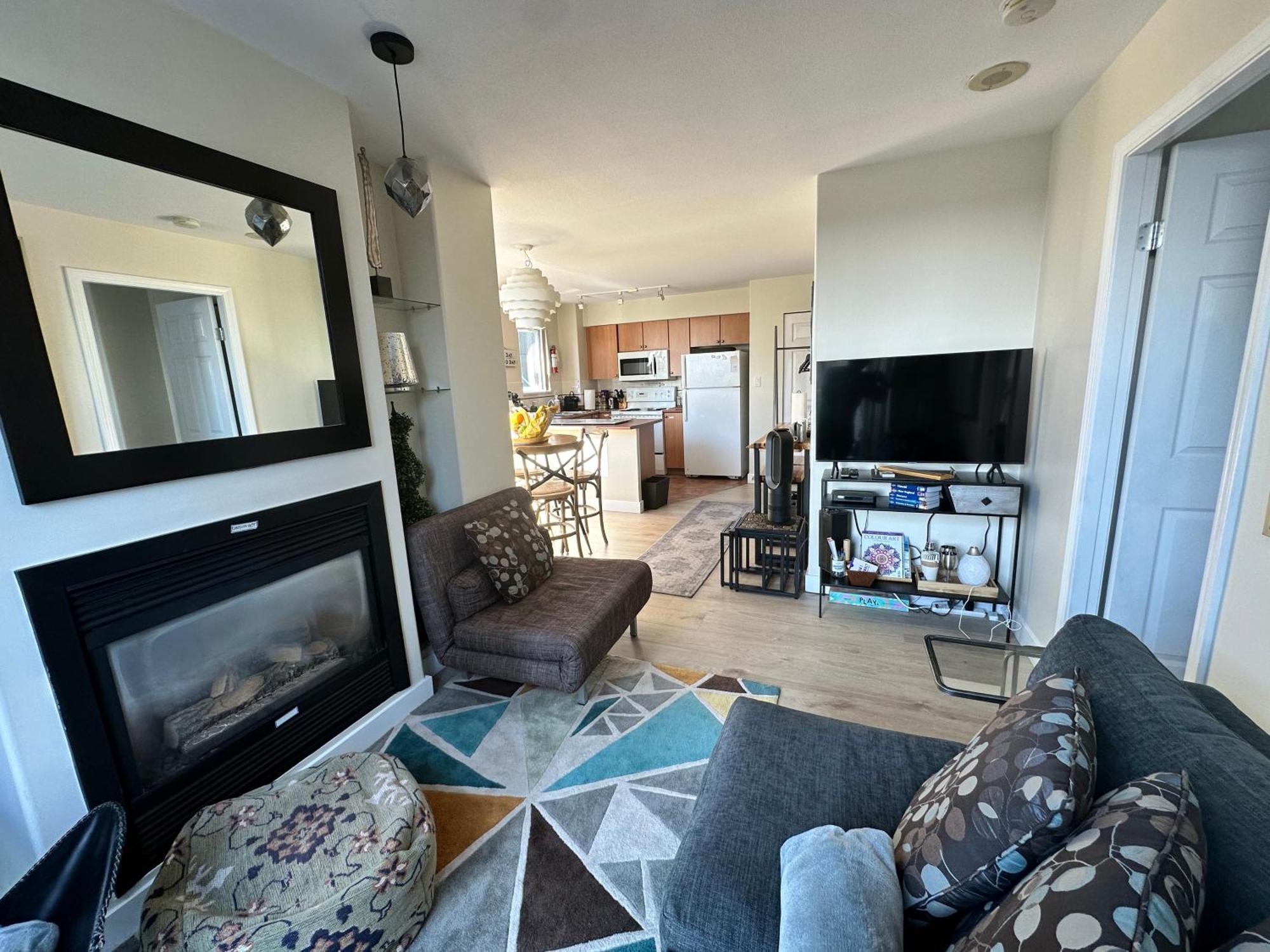 Penthouses Of Ave Vancouver