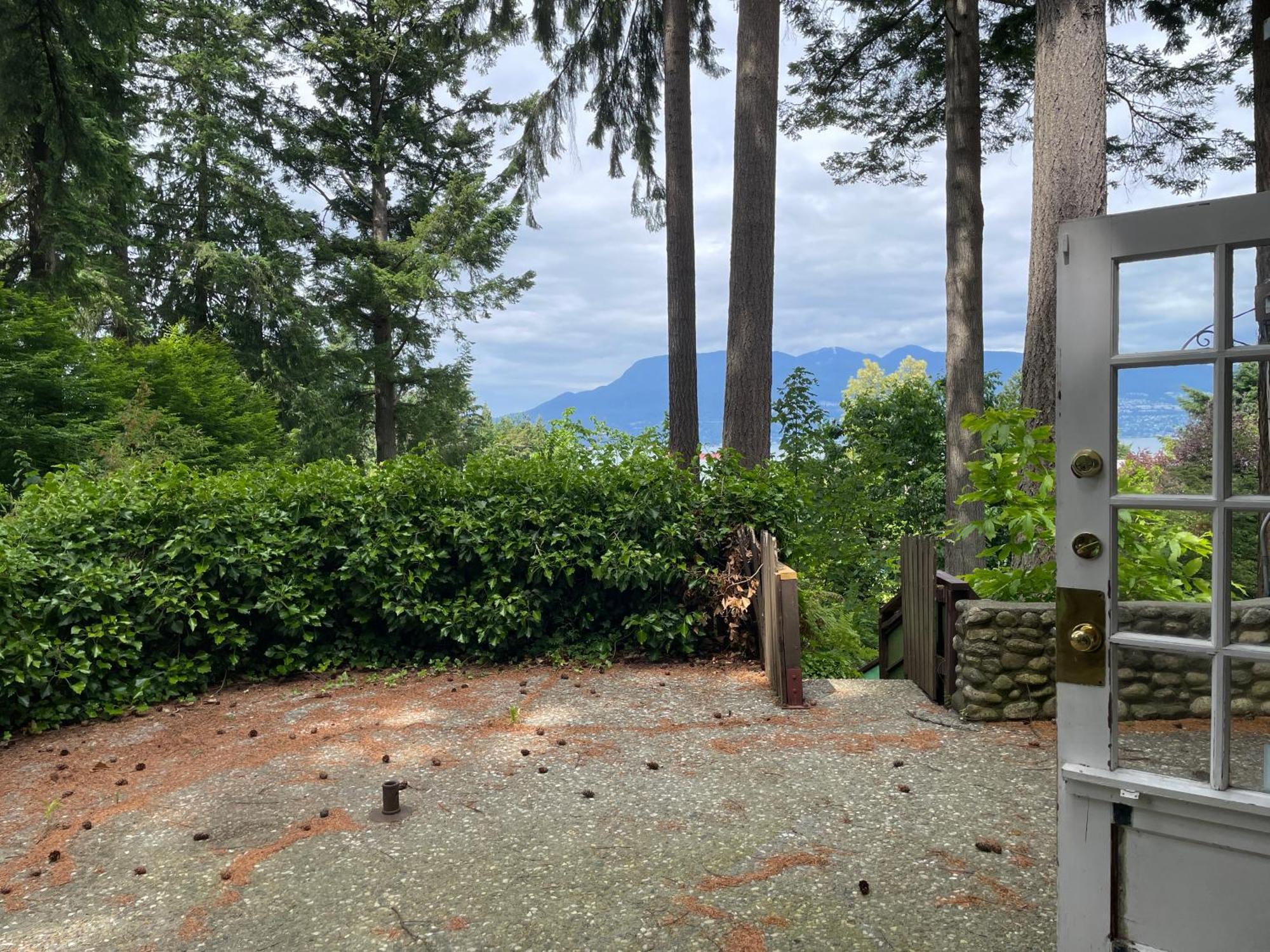 Guest house Vancouver West Ocean View Villa