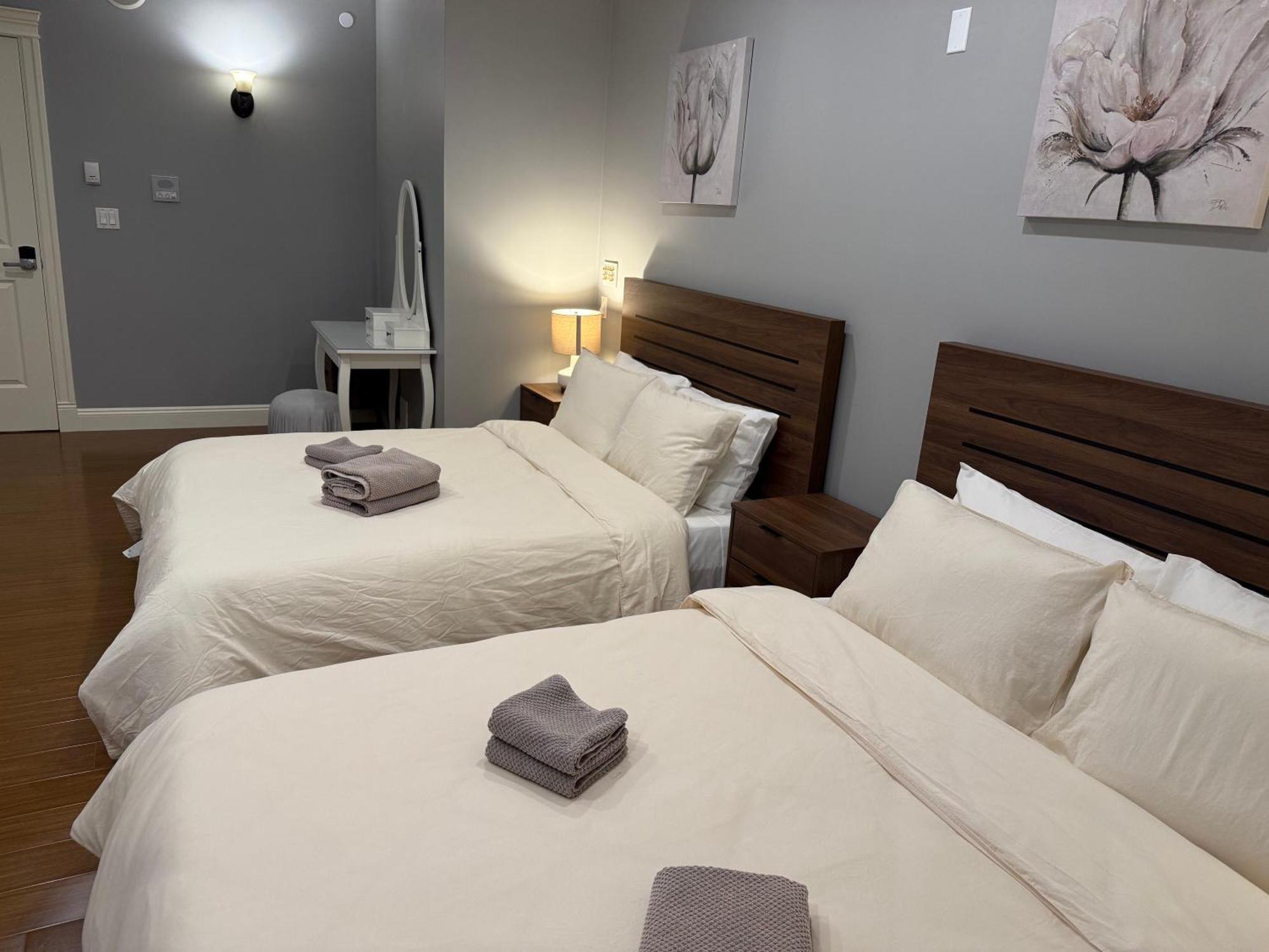 Newly Furnished With 3 Rooms, 2 Shared Bathrooms And Shared Common Space Vancouver