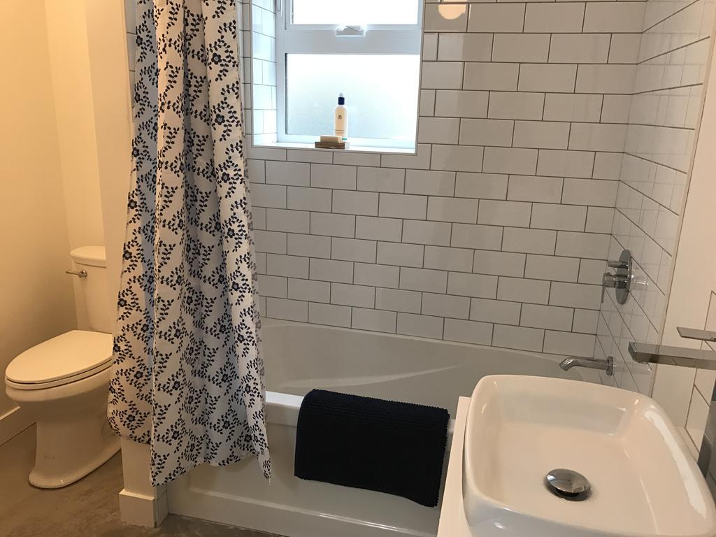 Lotusland Garden Suite *