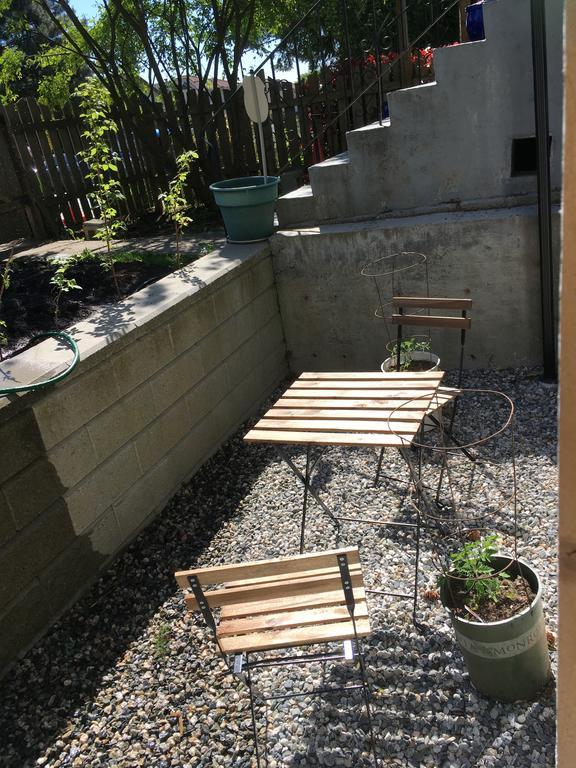 Lotusland Garden Suite Apartment Vancouver
