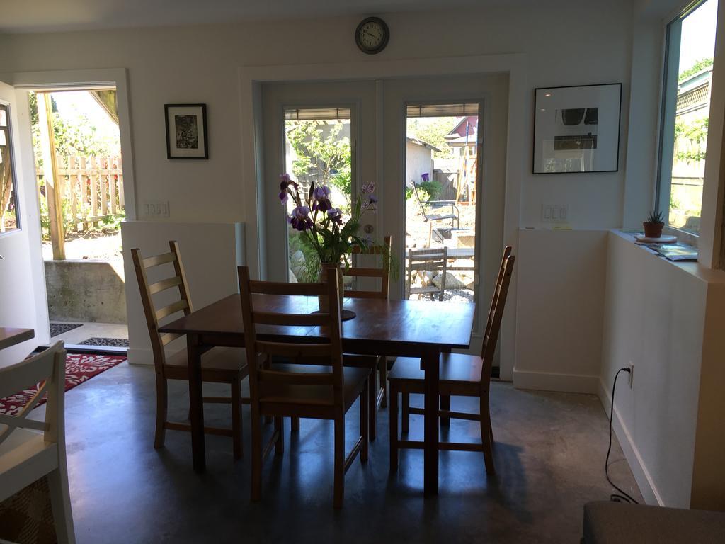 Apartment Lotusland Garden Suite