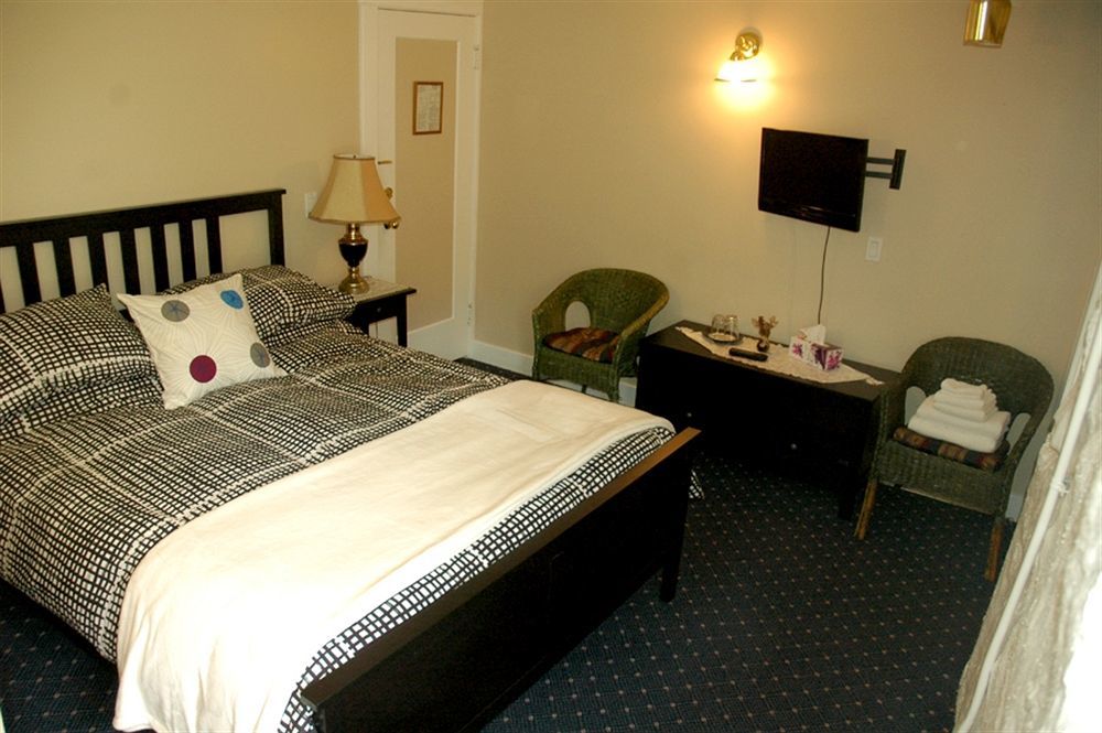 Bed & Breakfast Windsor 4*