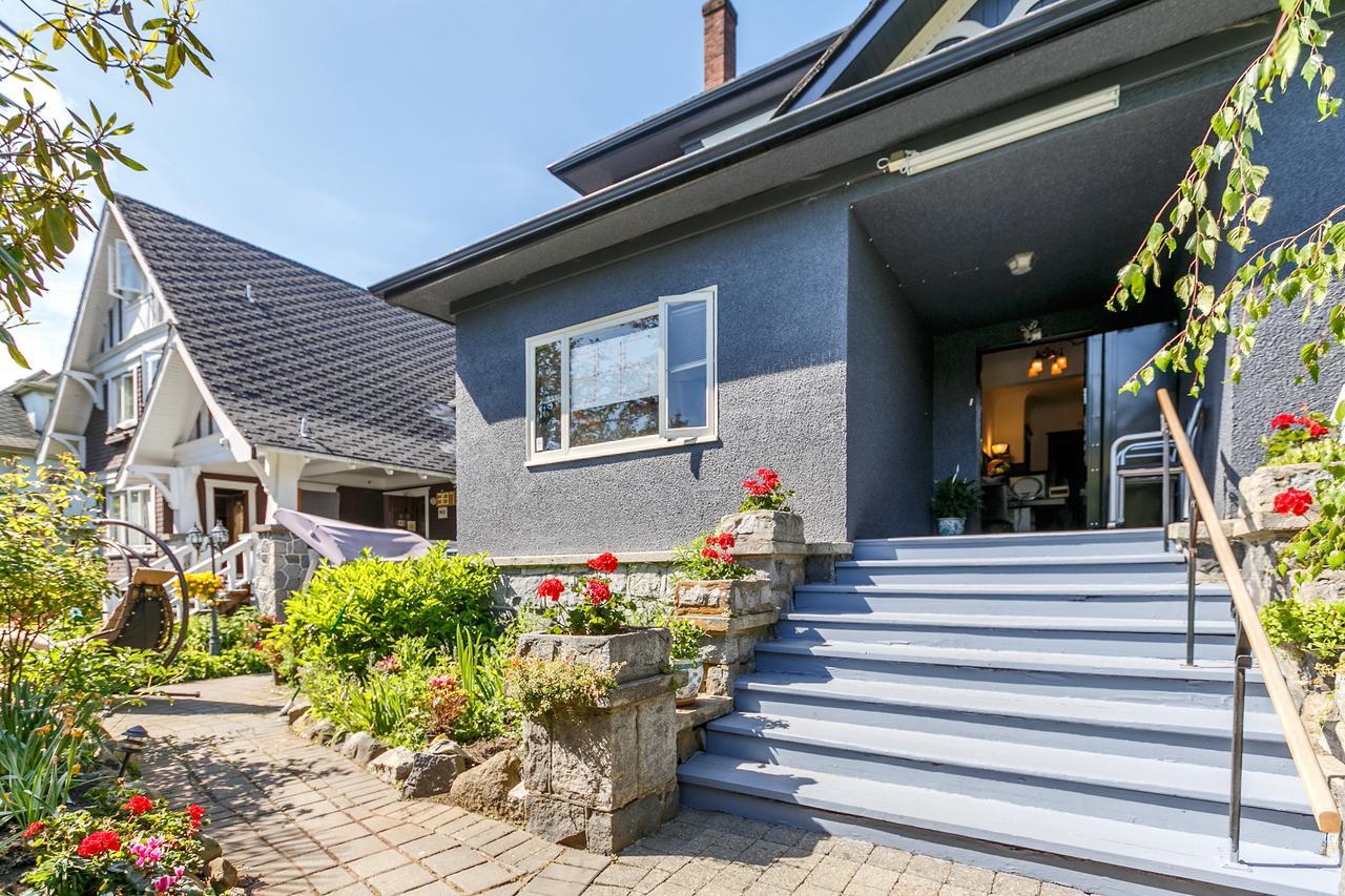 Gasthof The Manor Vancouver