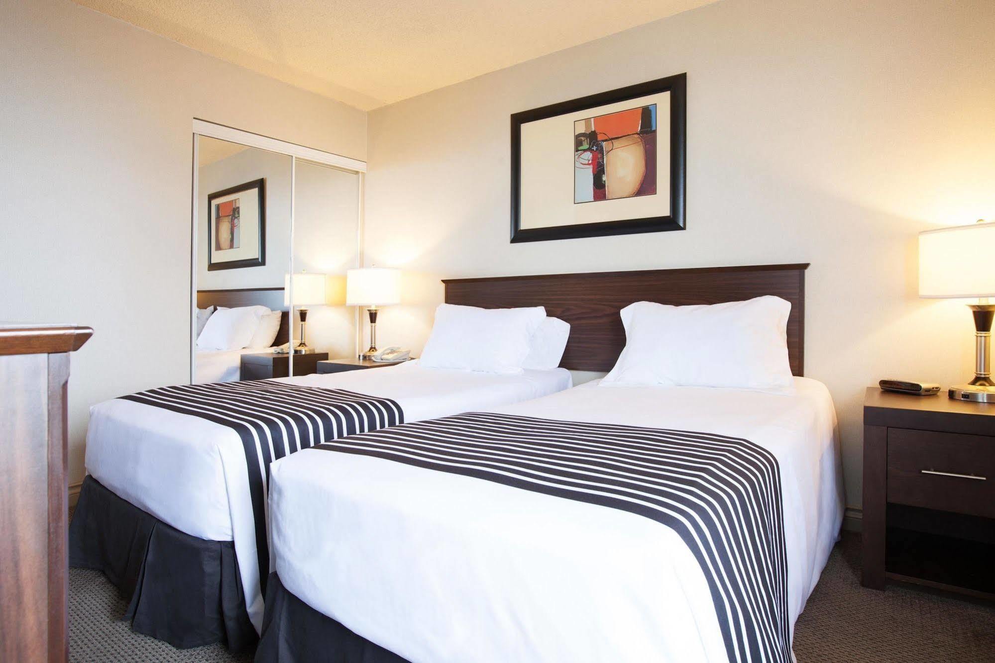 Hotel Sandman On Davie Vancouver