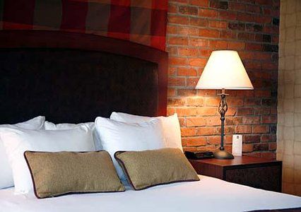 Hotel Quality Downtown-inn At False Creek Vancouver