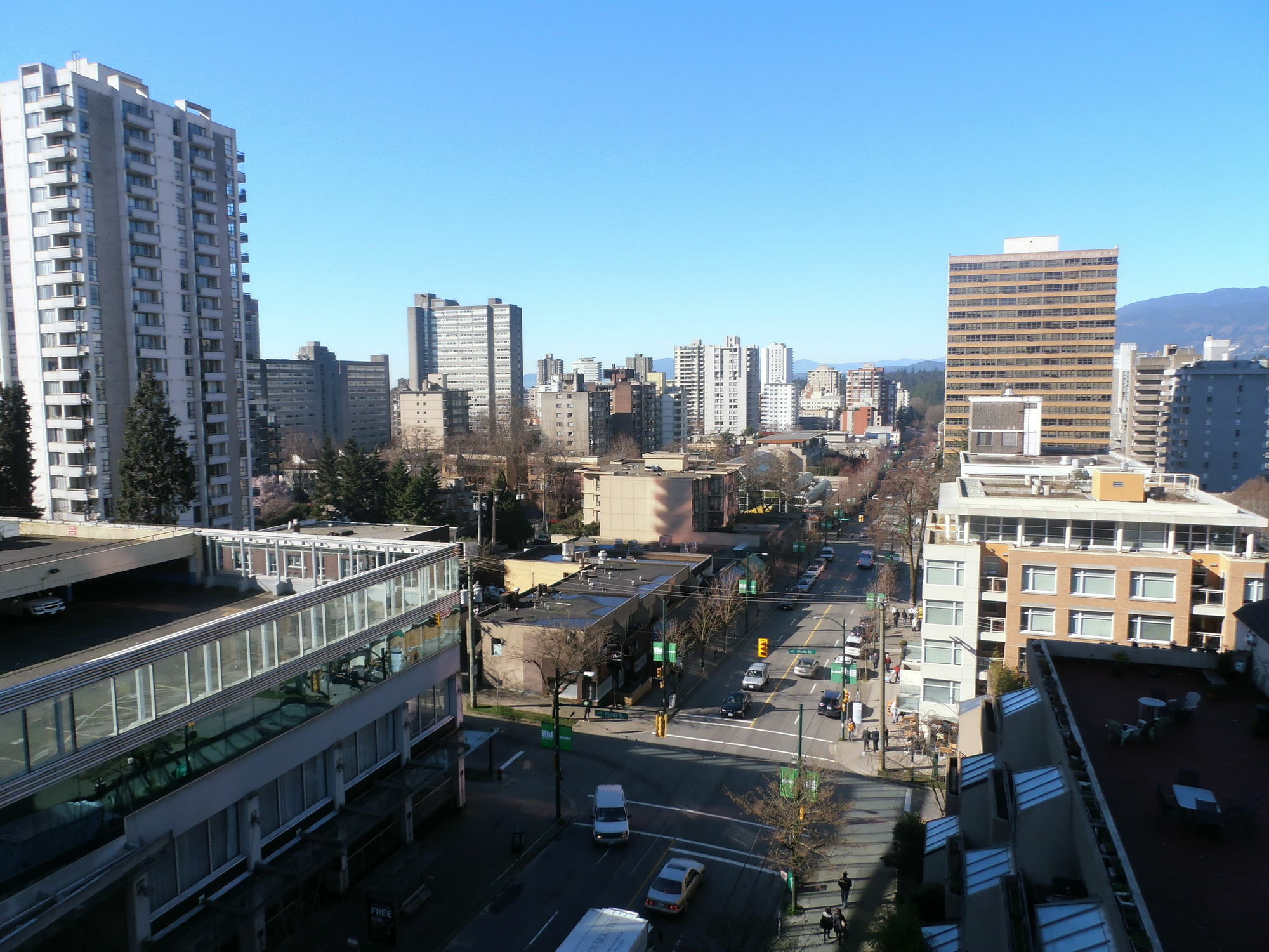 Divya Sutra On Robson Downtown 3*