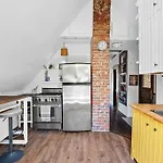 Rare Find In Kitsilano!
