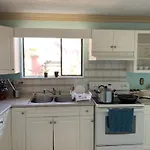 Spacious 4-Bedroom Home, Ideal For A Family/Group