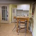 Cambie Guest House