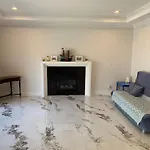 Cozy Private Room In Charming Dunbar-Southlands
