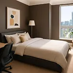 Live The Coal Harbour Dream Spacious 2-Bedroom With Breathtaking Water And Mountain Scenery