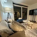 Downtown Center Silverstone Tower I And II Long-Term Booking Only Your Second Home In Vancouver