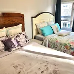 The Sunshine House-Free Parking