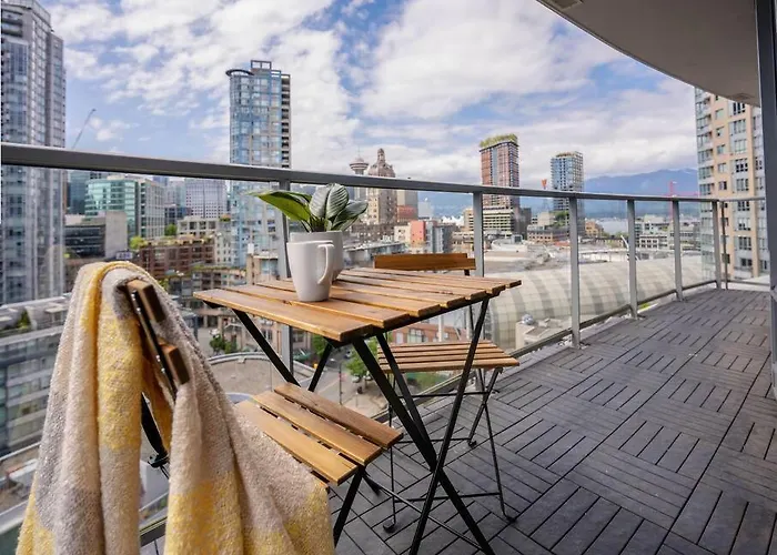 Downtown King Suite-Surround Views-Pool/Gym/Parkng